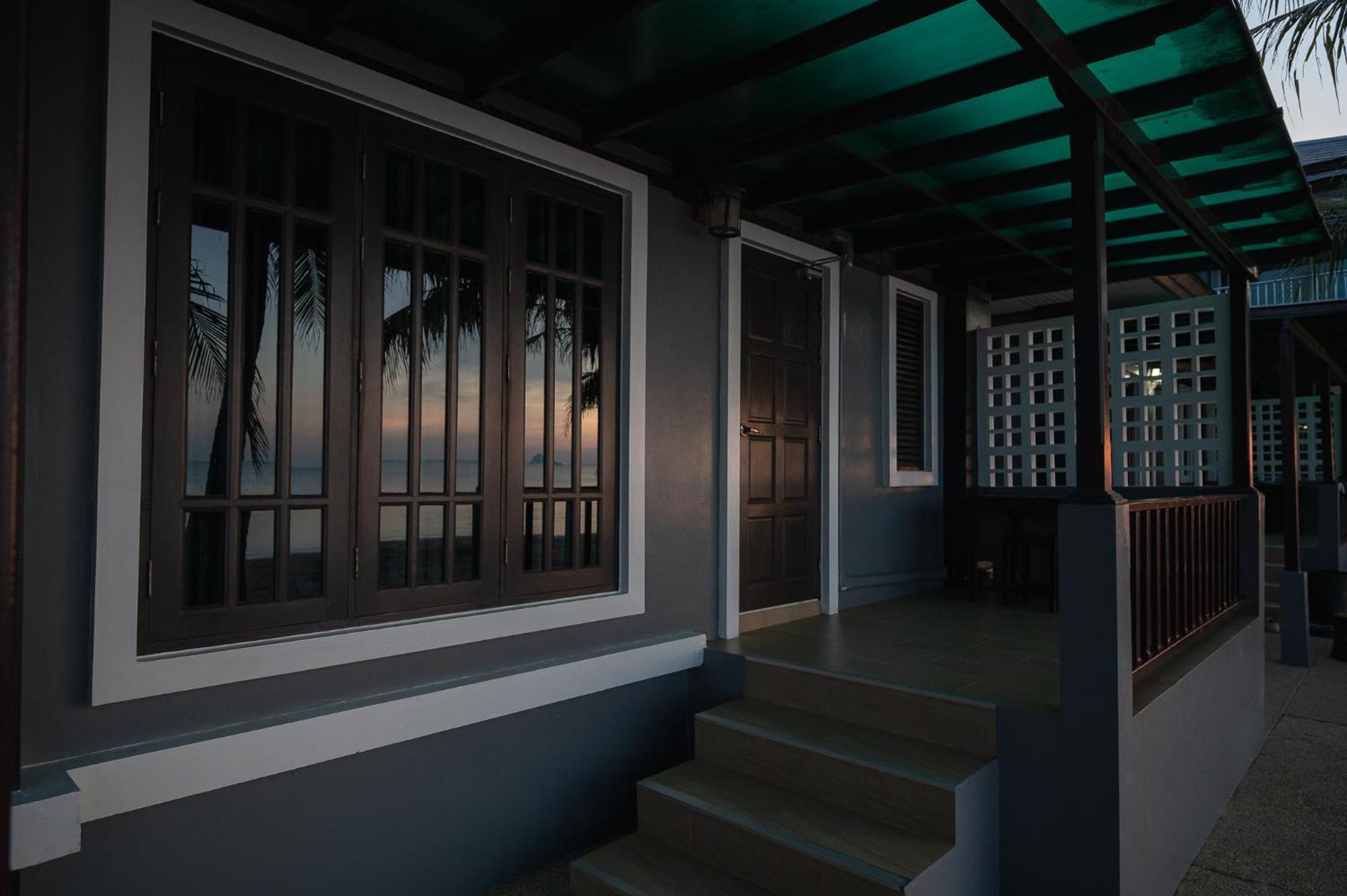 Baan Faa Talaychan Resort Pantai Chao Lao Bagian luar foto