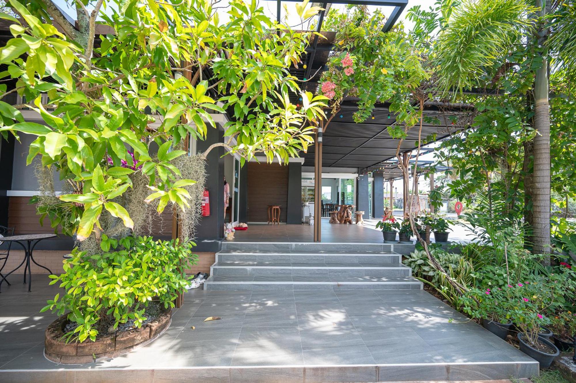 Baan Faa Talaychan Resort Pantai Chao Lao Bagian luar foto