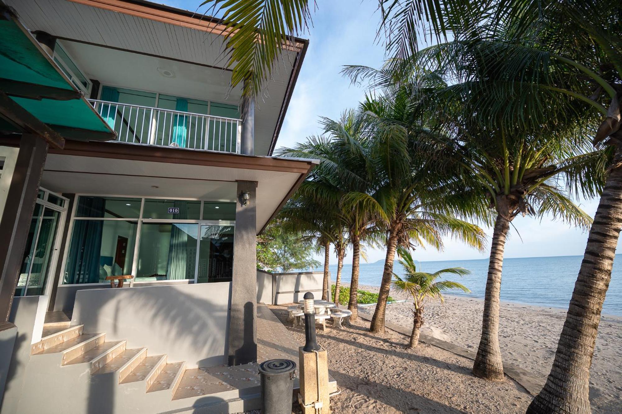 Baan Faa Talaychan Resort Pantai Chao Lao Bagian luar foto